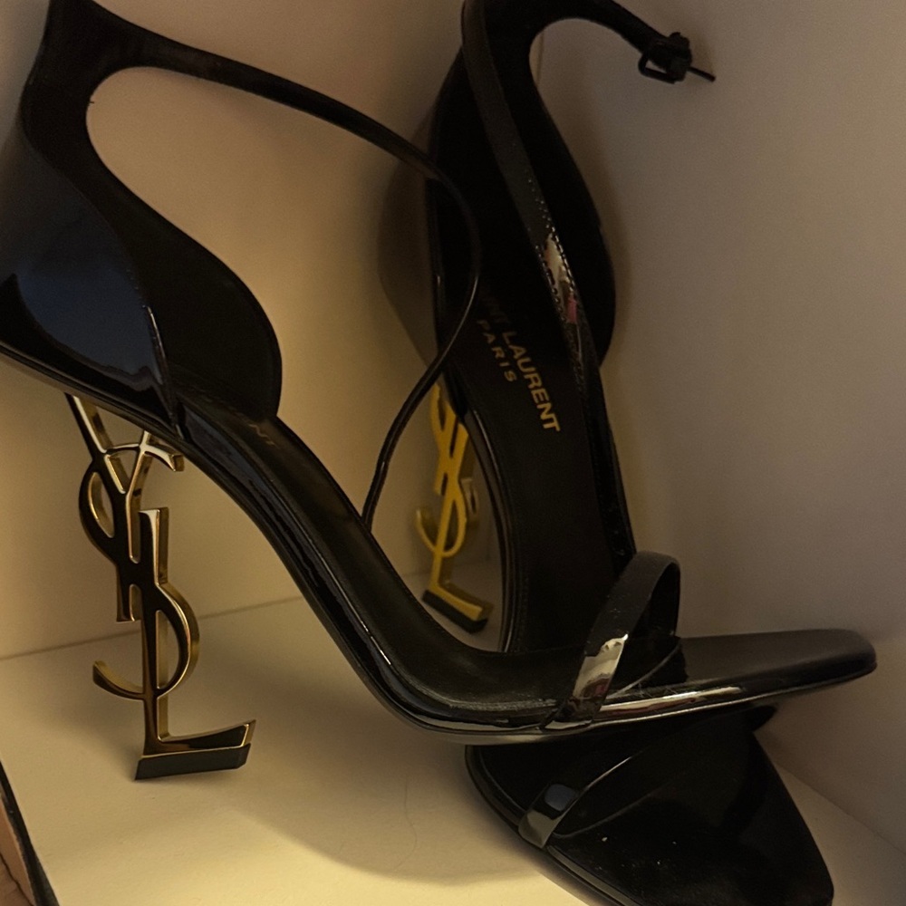 Saint Laurent Glossy Black Heels